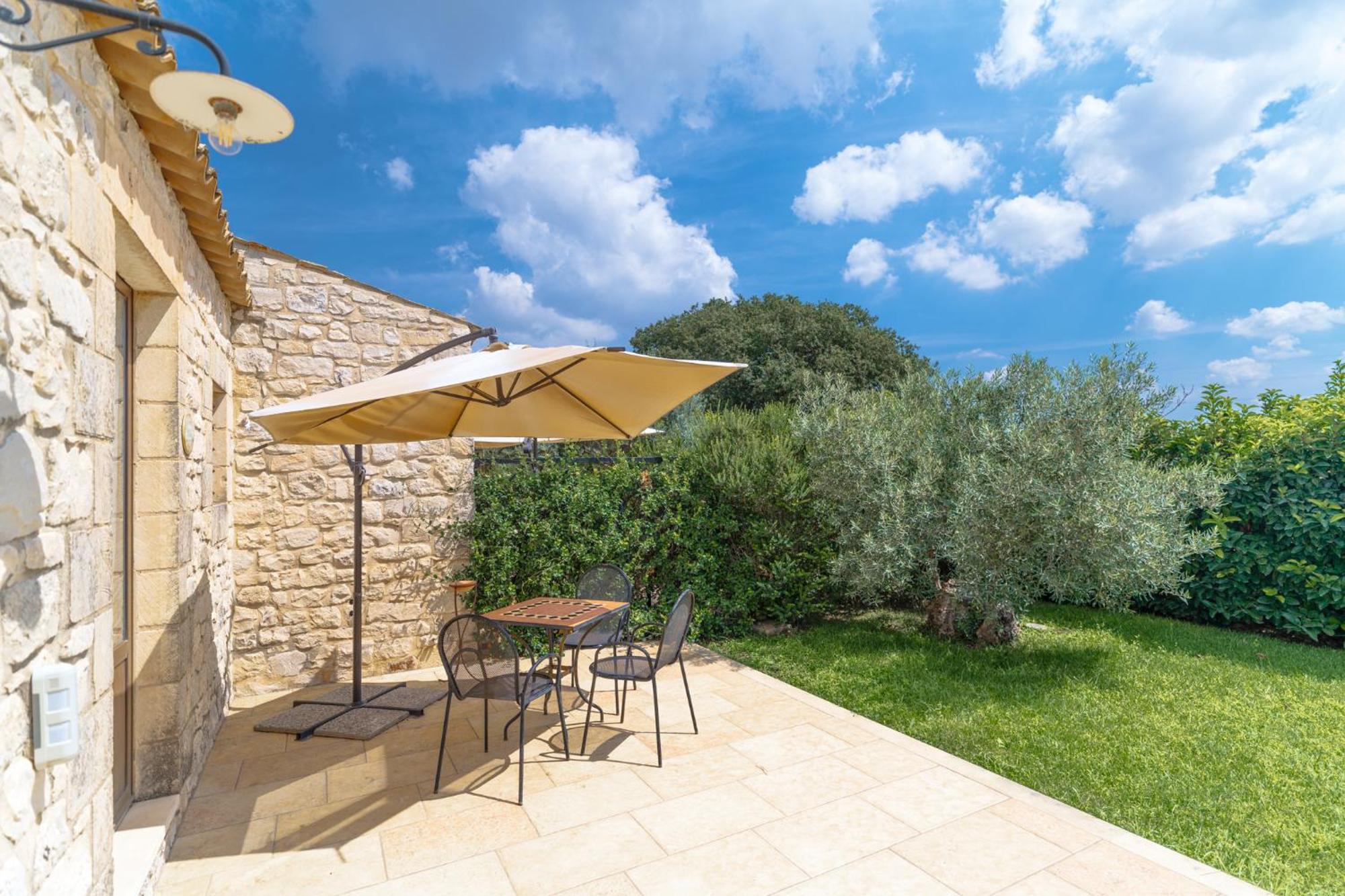 Borgo Monachella Bed and Breakfast Ragusa Rum bild