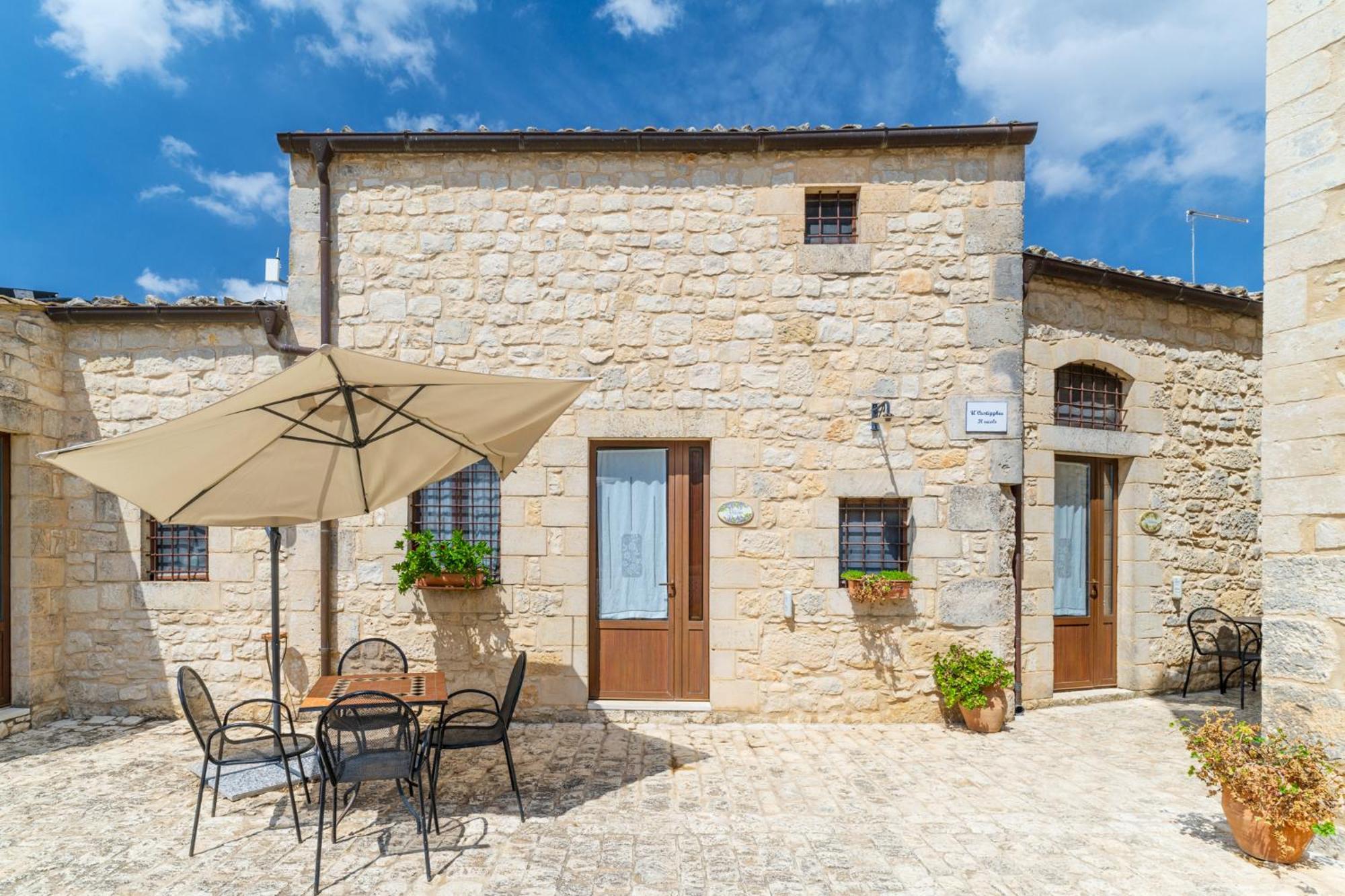 Borgo Monachella Bed and Breakfast Ragusa Exteriör bild